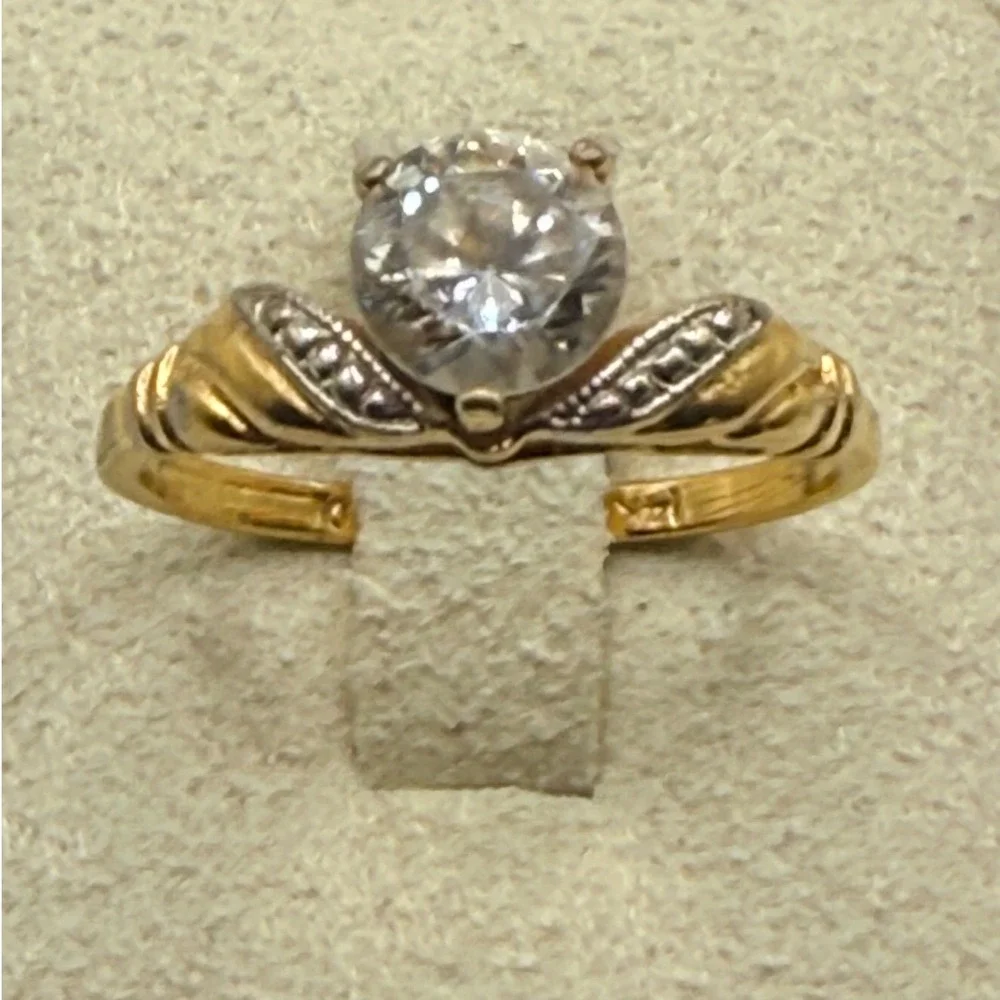 Lind 14K HGE Two Tone Round Cut Clear Stone Vintage Style Ring Size 7.75